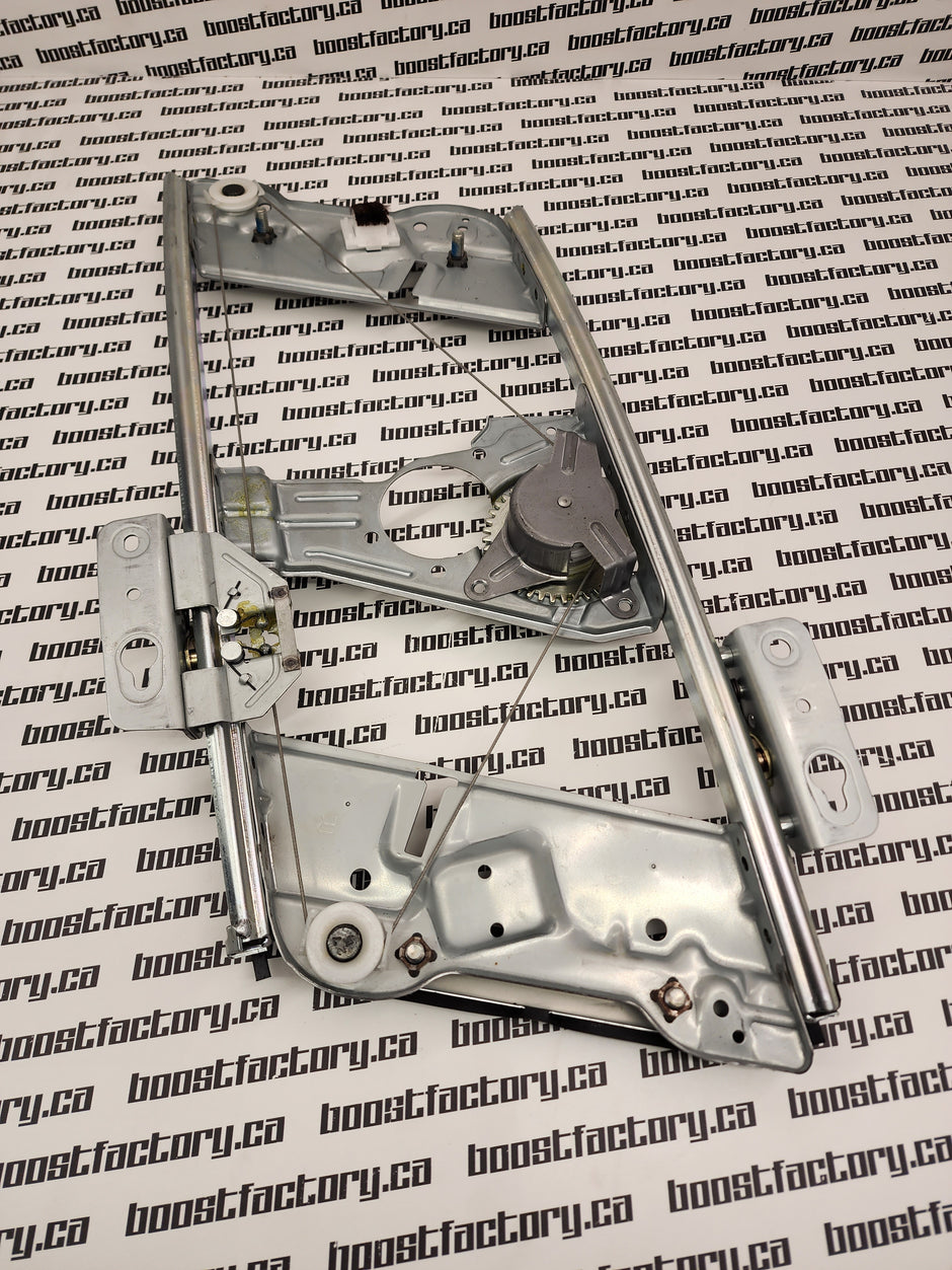 Genuine Nissan Skyline R32 Coupe Window Regulator Left and Right 80720-04U20 / 80721-04U20